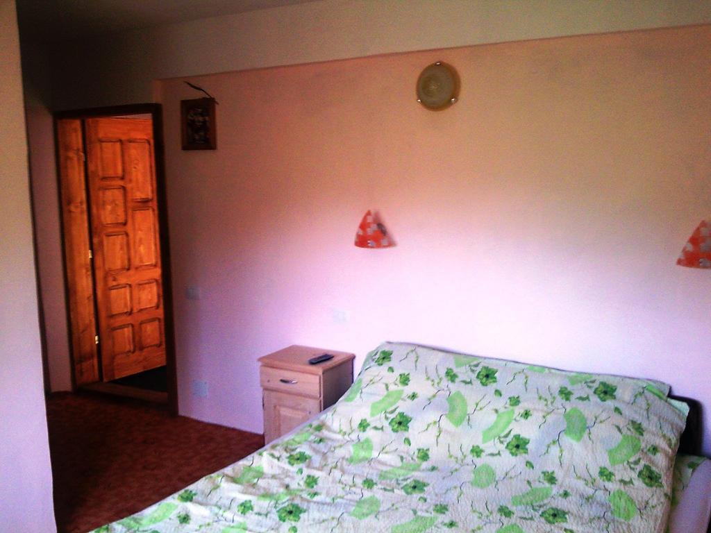 Casa Mora Otel Sucevita Oda fotoğraf