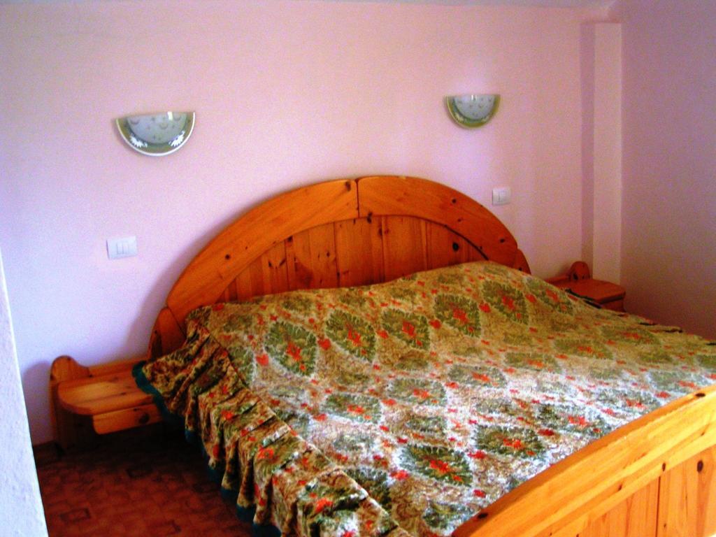 Casa Mora Otel Sucevita Oda fotoğraf