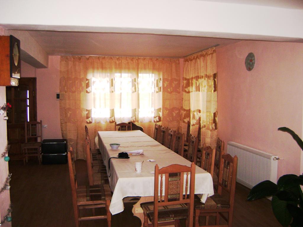 Casa Mora Otel Sucevita Dış mekan fotoğraf