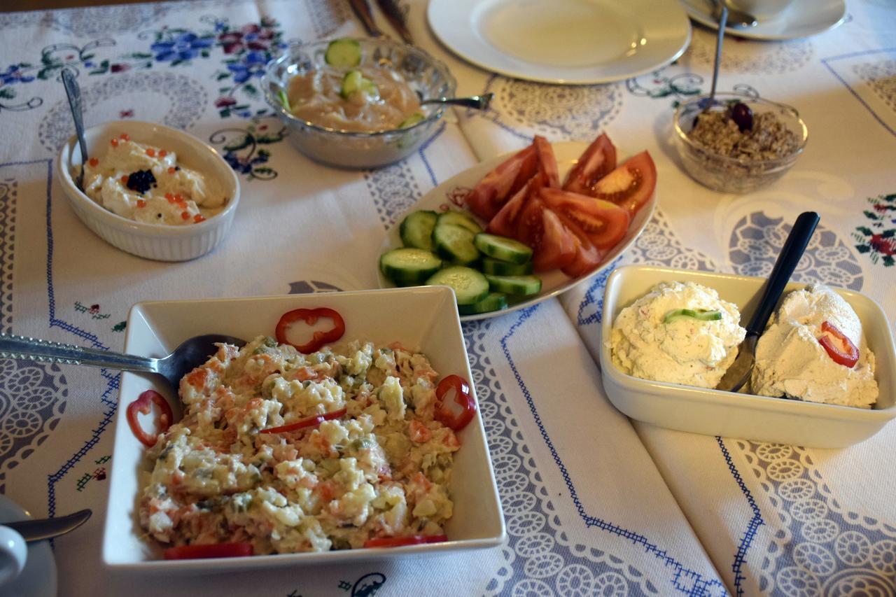 Casa Mora Otel Sucevita Dış mekan fotoğraf